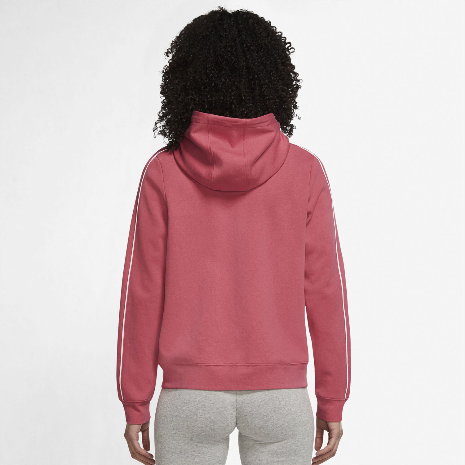 Sportswear Millennium h&aelig;ttetr&oslash;je