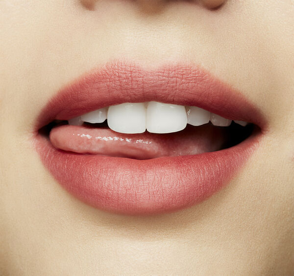 Powder Kiss Lipstick