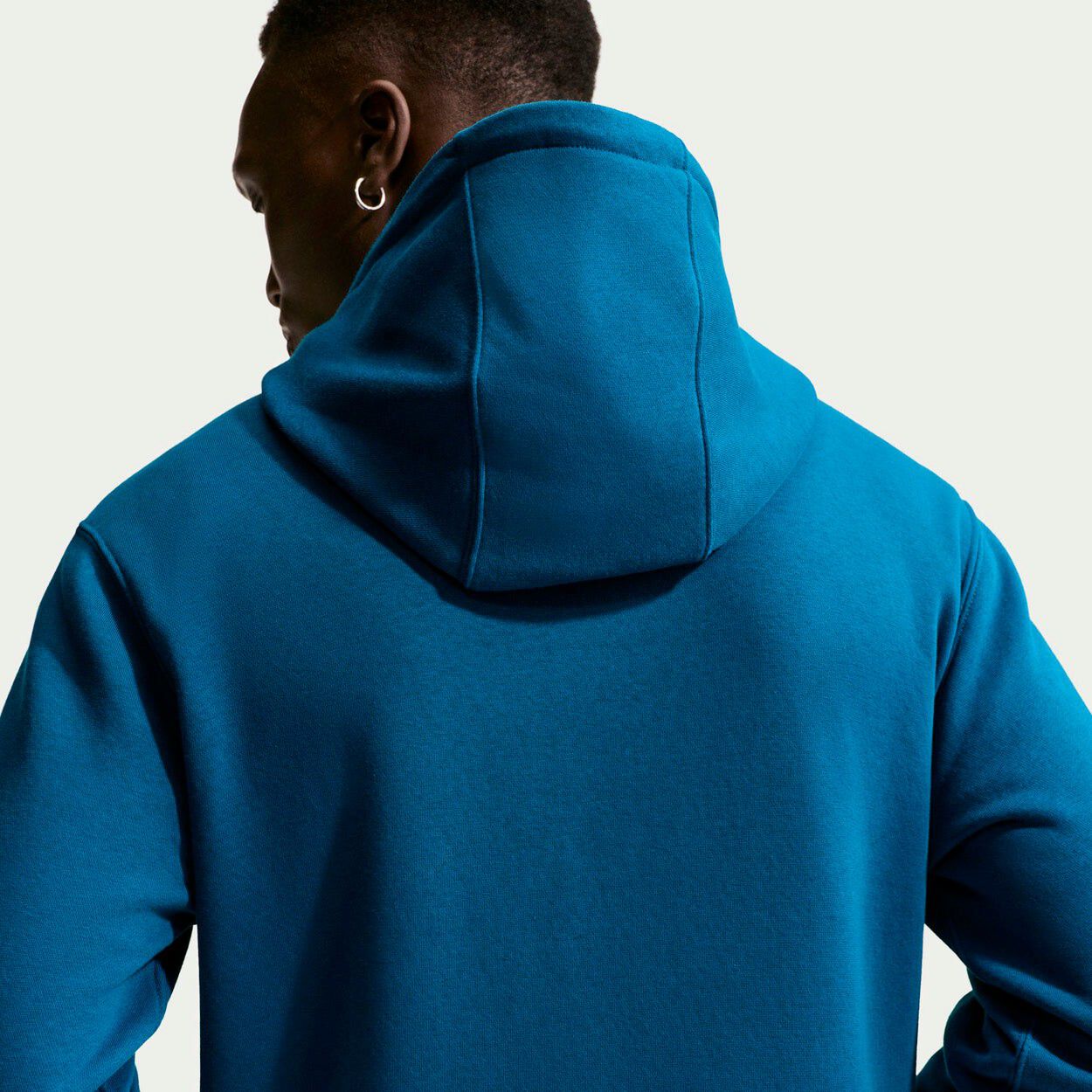 Club Pullover H&aelig;ttetr&oslash;je