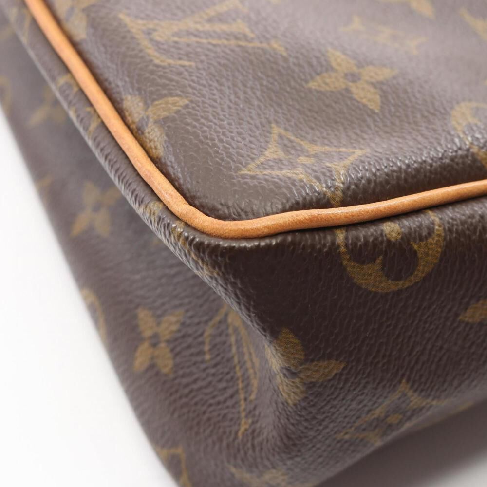 Louis Vuitton Shoulder Bags