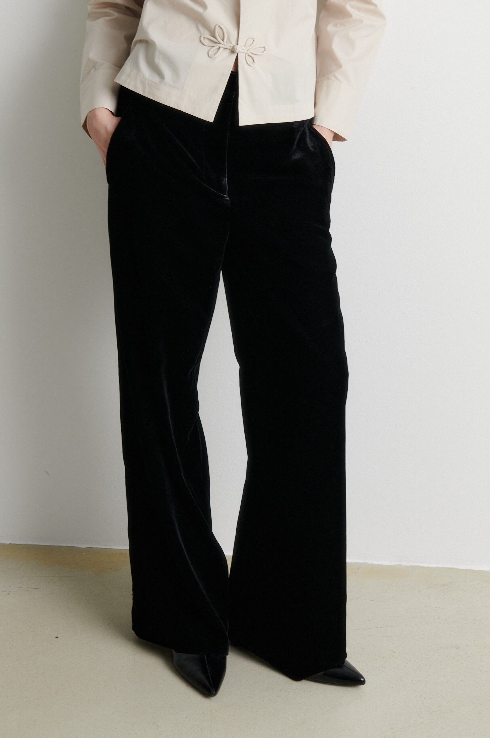 Velvetta Straight Trousers