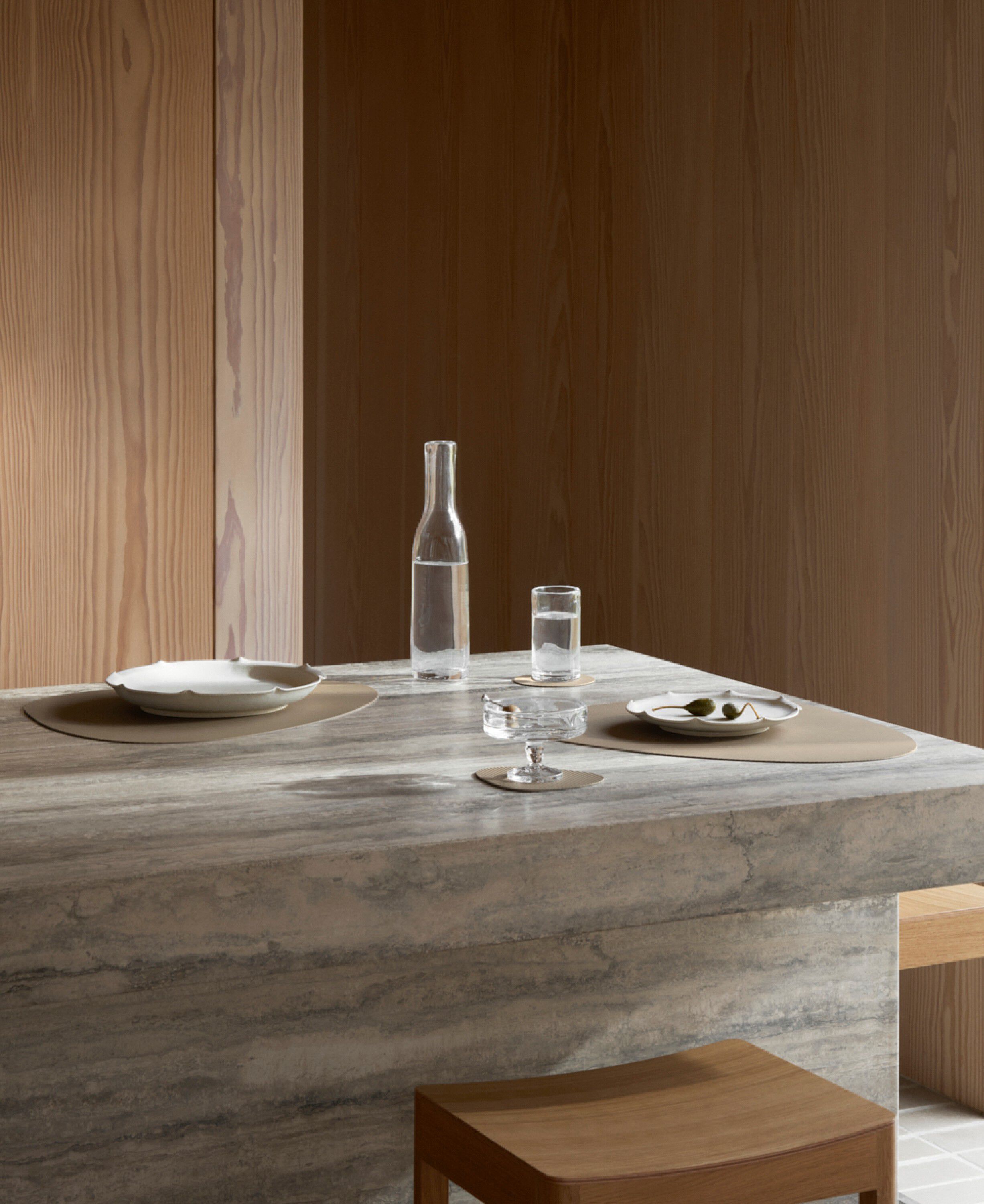 Glass Mat Curve Corduroy Clay Brown