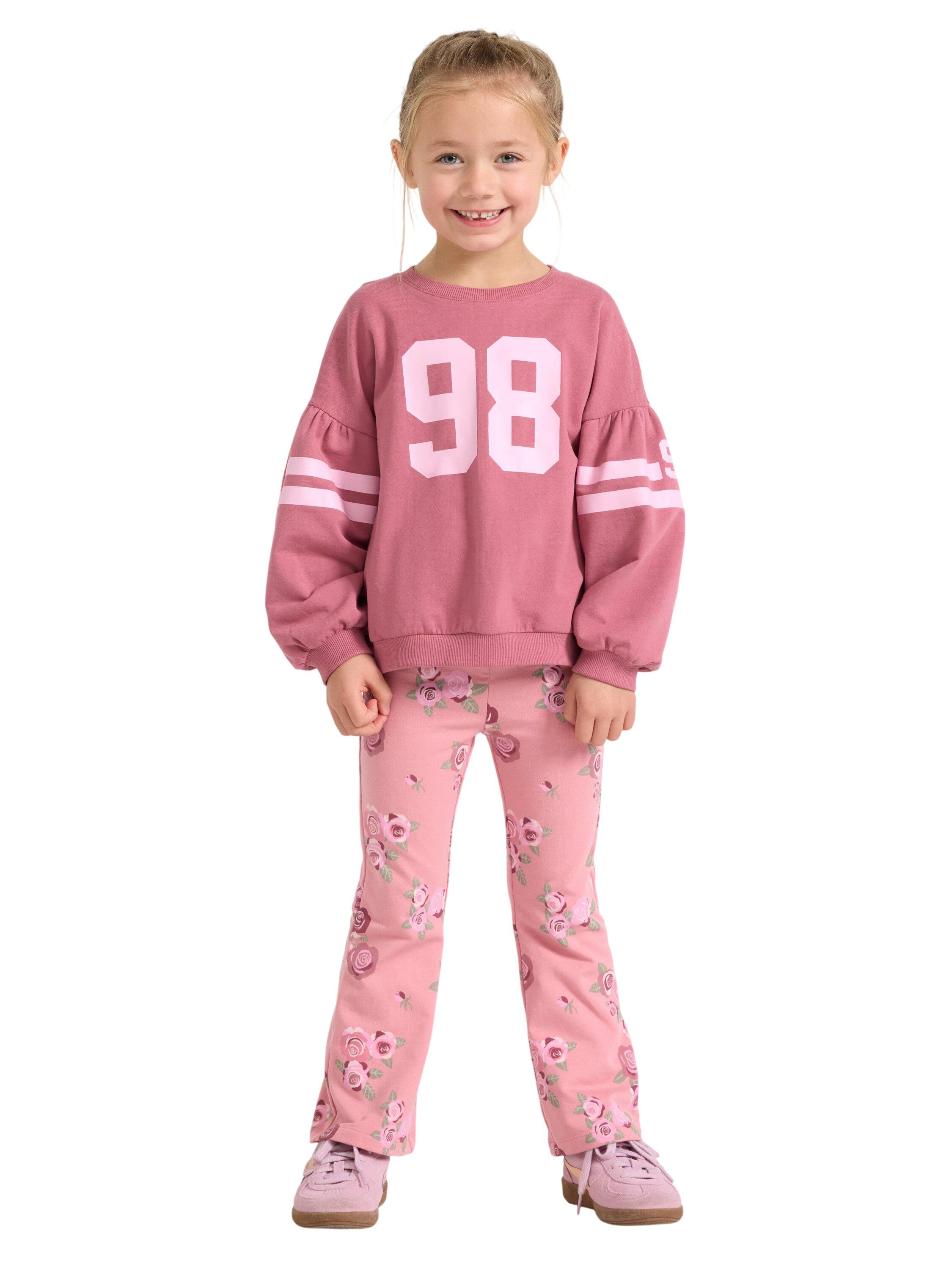 Genser med b&oslash;rstet innside.