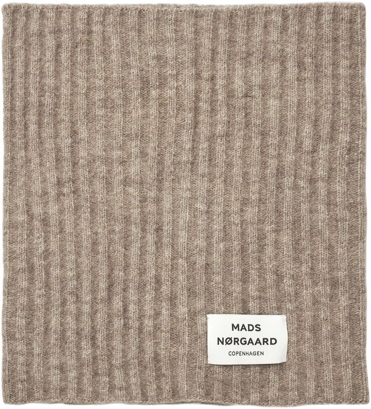 Tosca Snatie Neck Piece