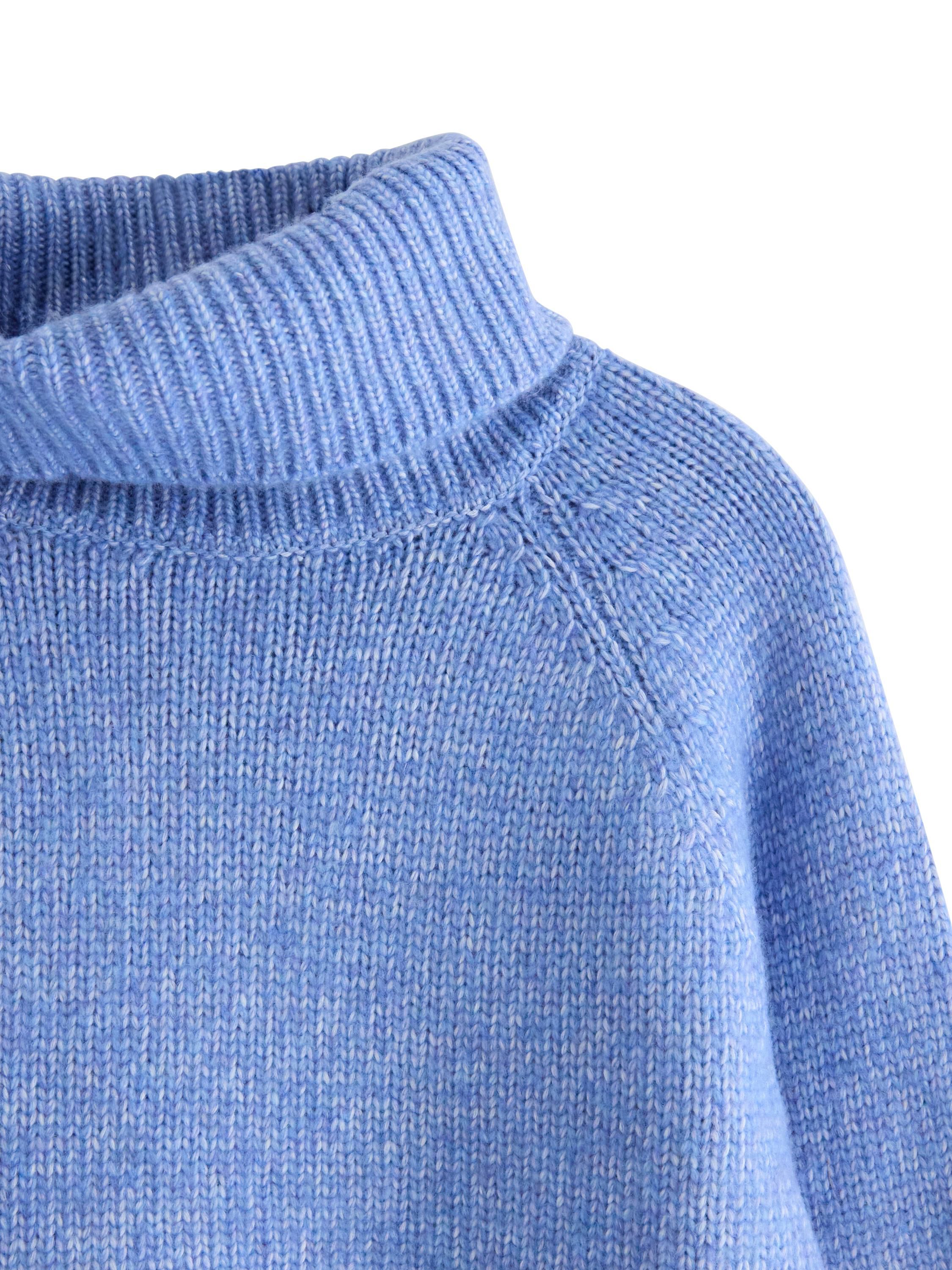 Strikket genser med rullekrage og b