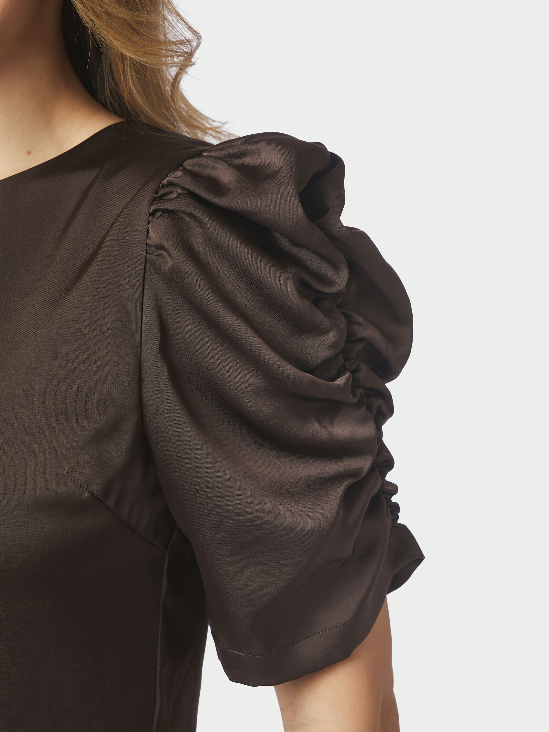 Benua Heavy Sateen Blouse