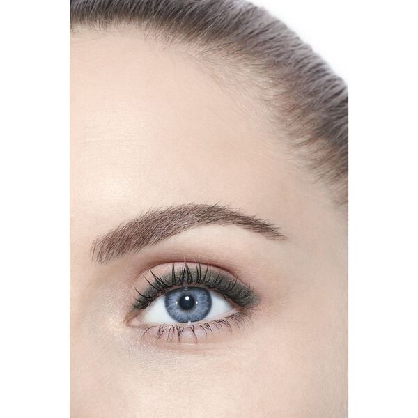 Eye Definer