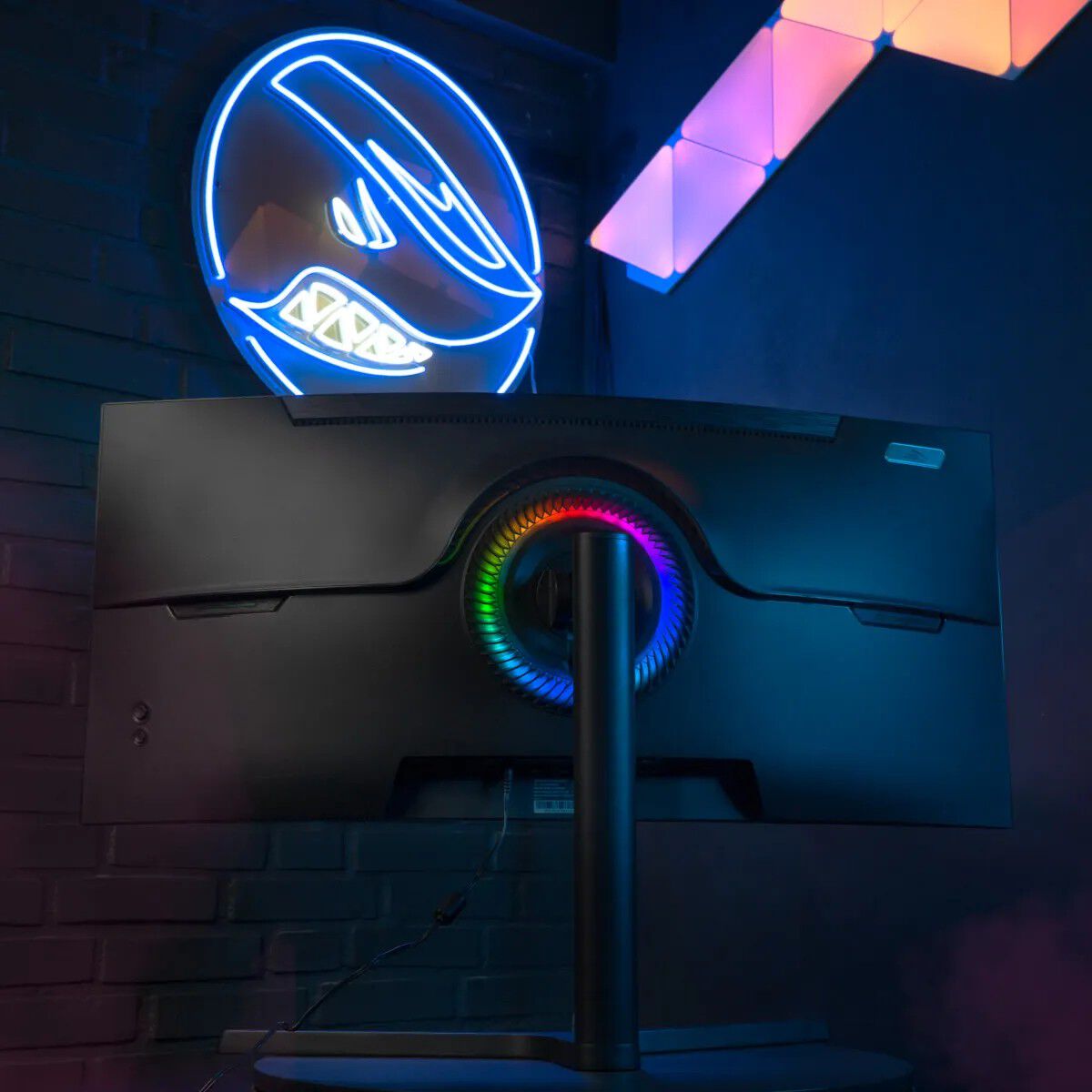 SharkGaming 34" 1440p 180Hz Sk&aelig;rm