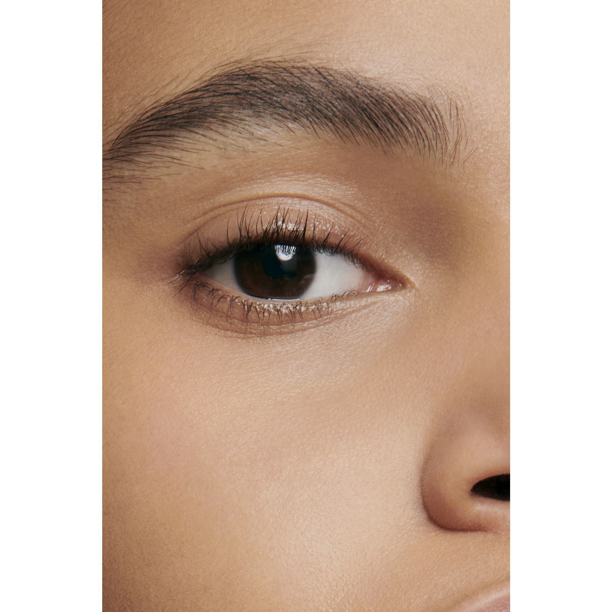 ULTRAWEAR  ALL-DAY COMFORT  FLAWLESS FINISH CONCEALER