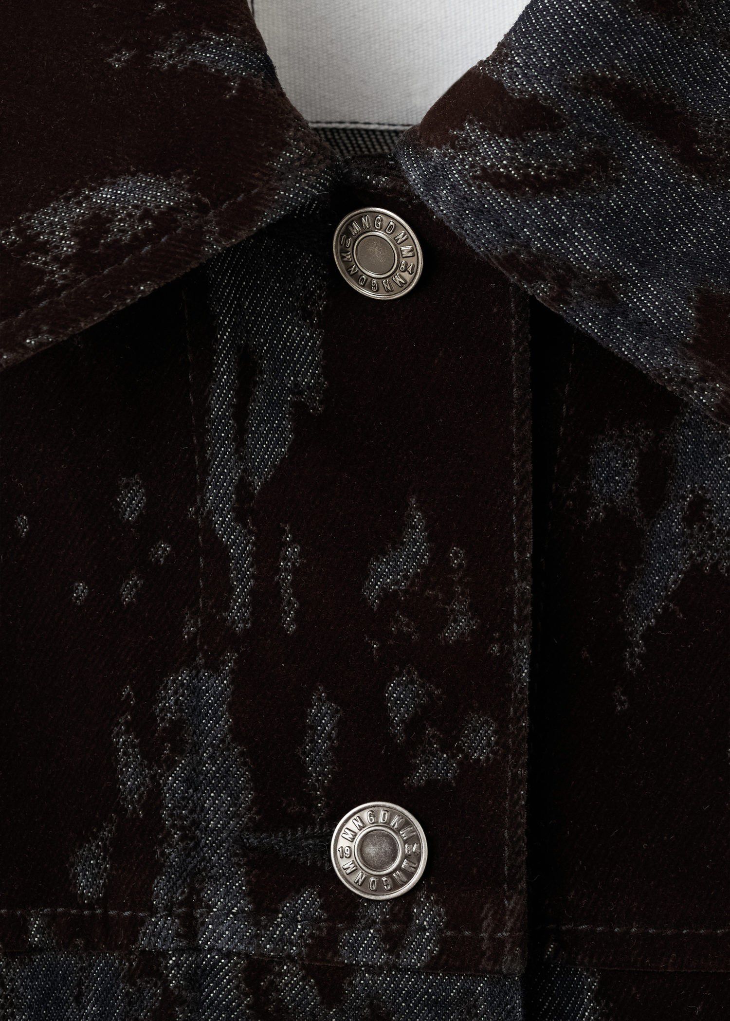 Devor&eacute; denim jacket