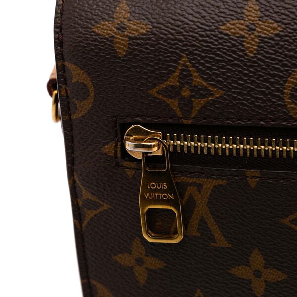 Louis Vuitton Pochette Métis