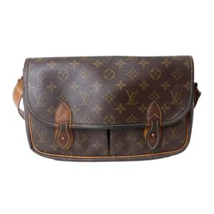Louis Vuitton Shoulder Bags