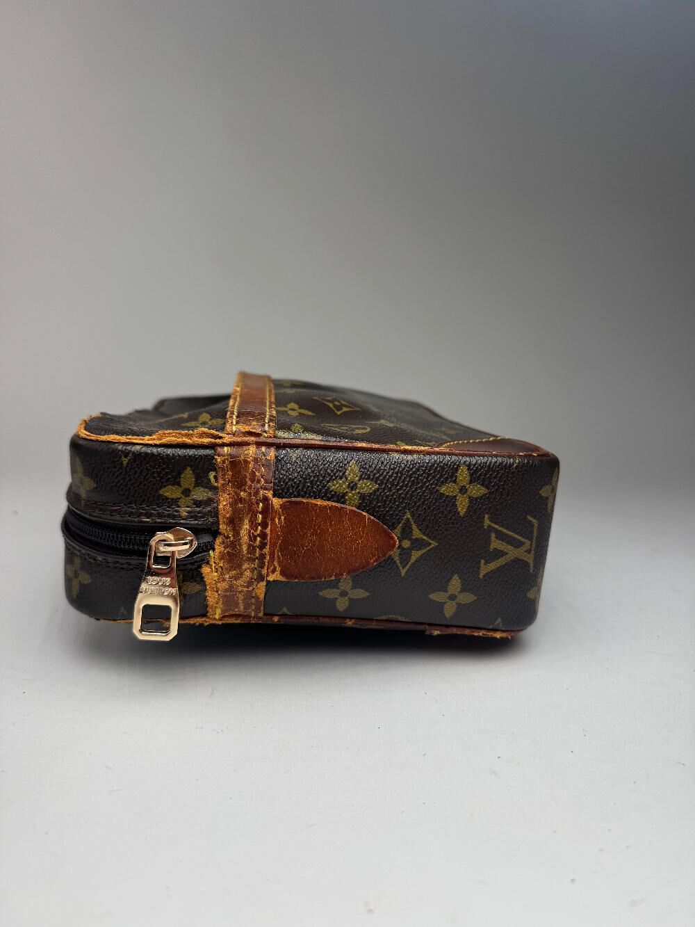 Louis Vuitton Clutch