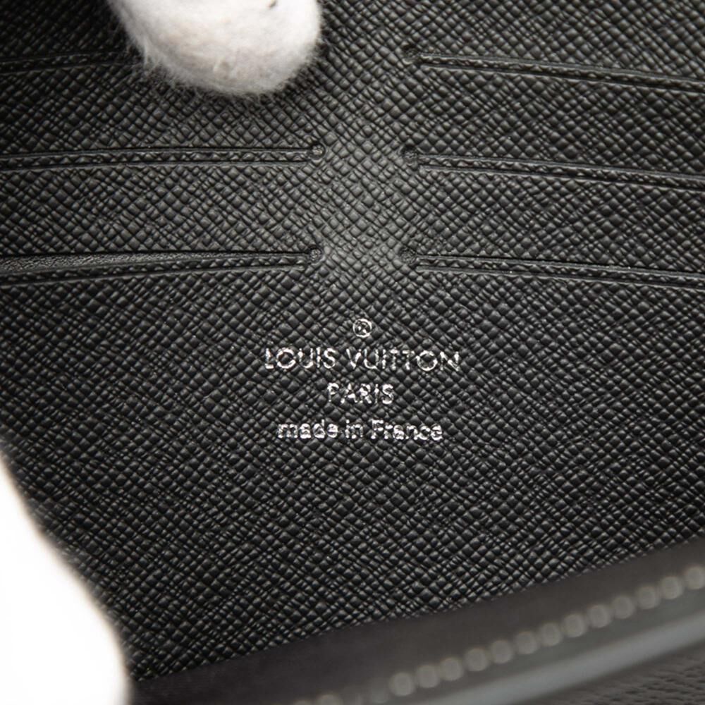 Louis Vuitton Pochette Homme