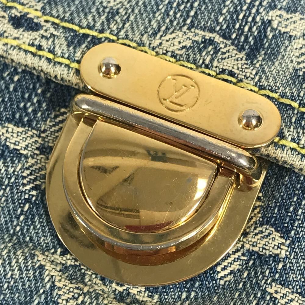 Louis Vuitton Bumbag