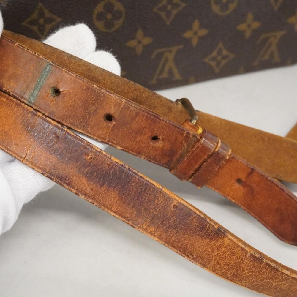 Louis Vuitton Shoulder Bags