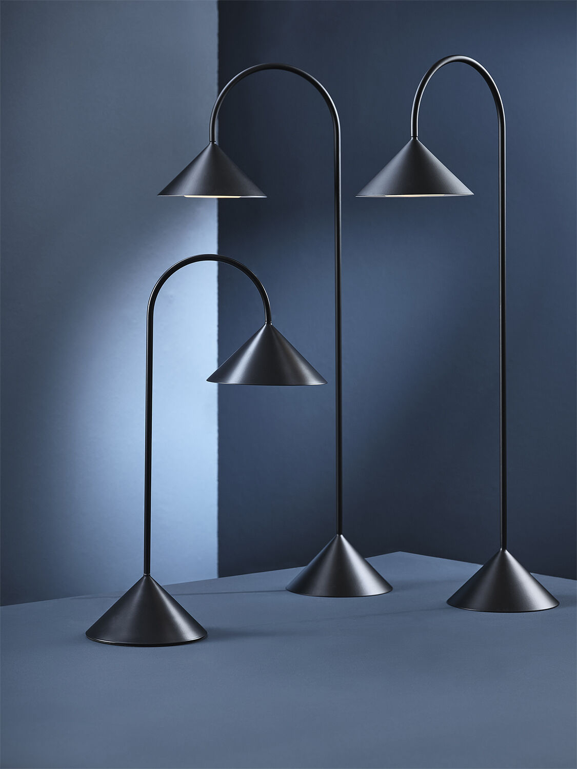 Grasp Portable Table Lamp H47