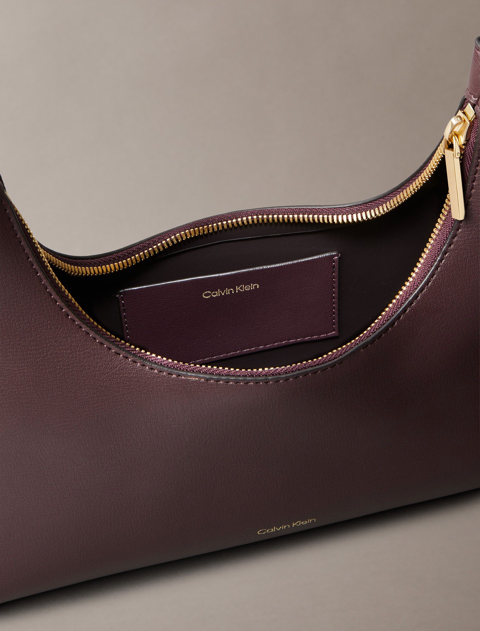 FOIL LOGO CONV SHOU﻿LDER BAG