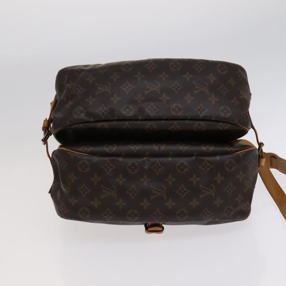 Louis Vuitton Saumur