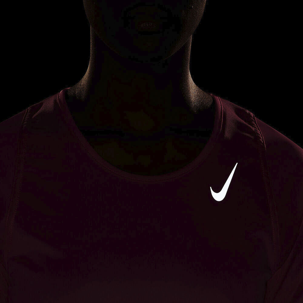 Dri-FIT Race l&oslash;be T-shirt