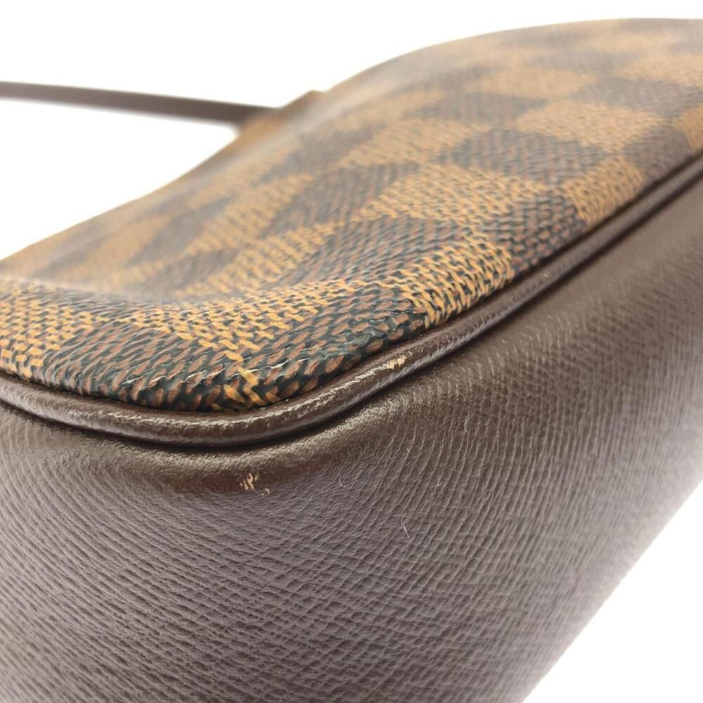 Louis Vuitton Trousse Makeup