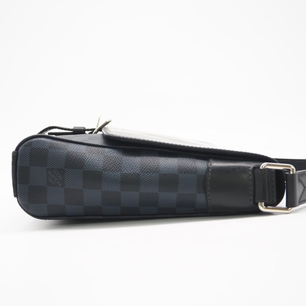 Louis Vuitton Shoulder Bags