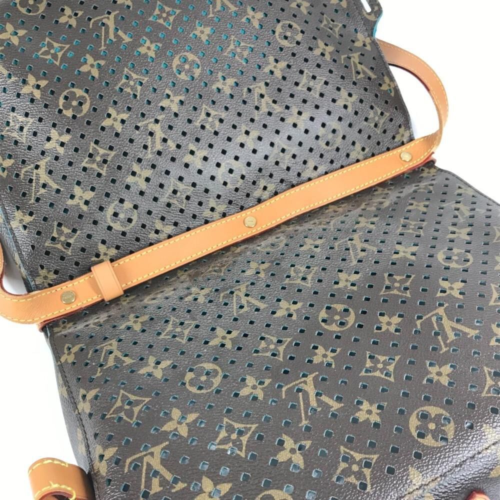 Louis Vuitton Saumur