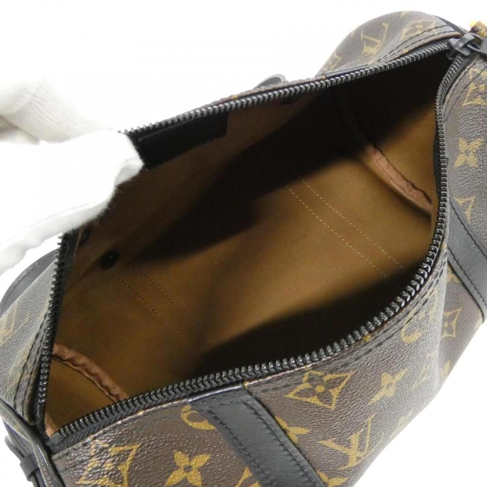 Louis Vuitton Shoulder Bags