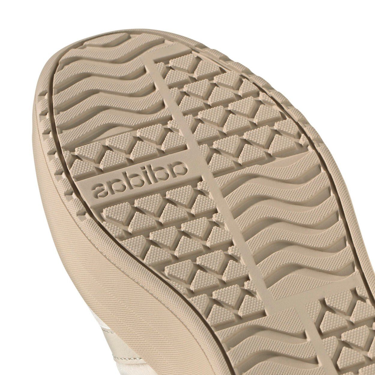 VL Court Bold Sneakers