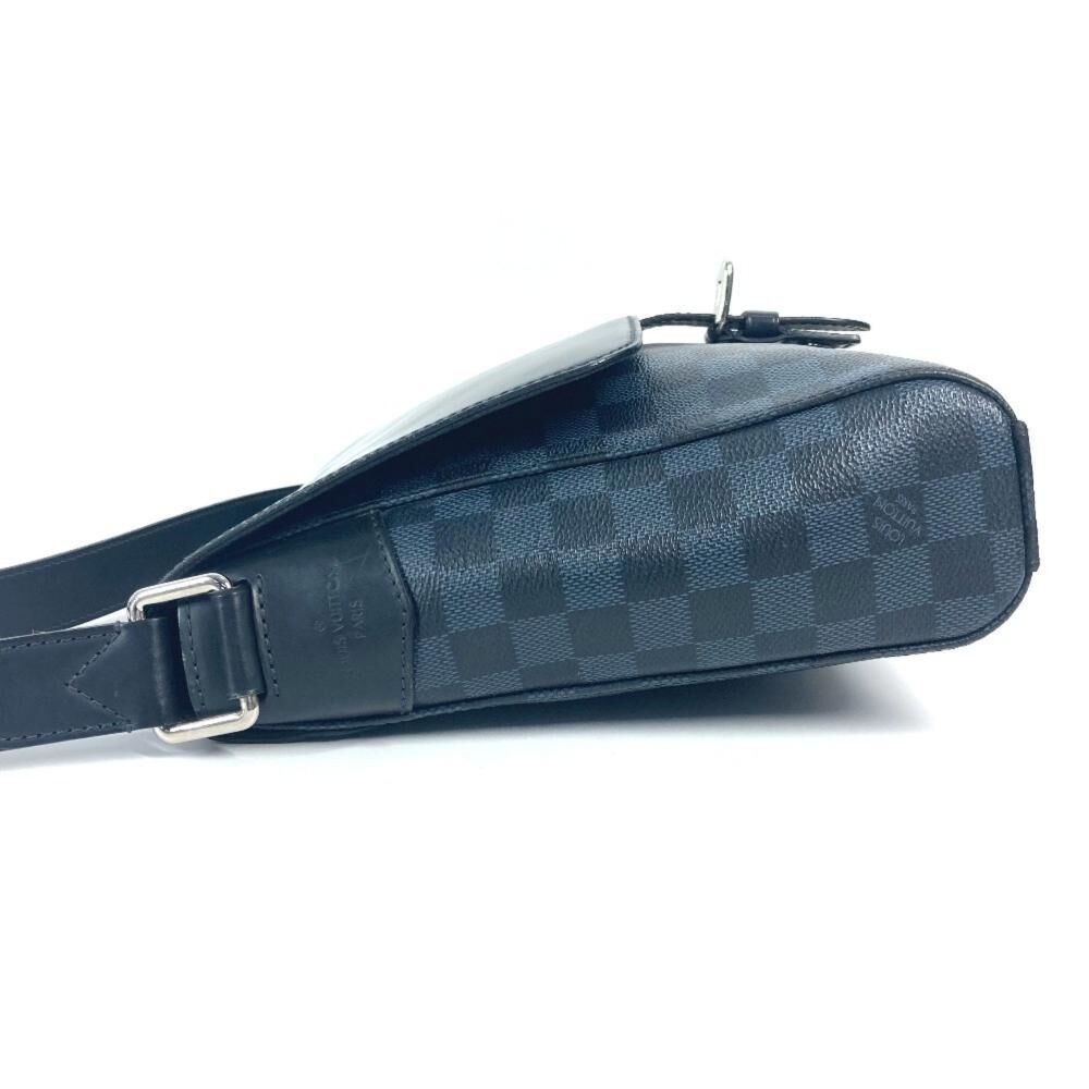 Louis Vuitton Messenger