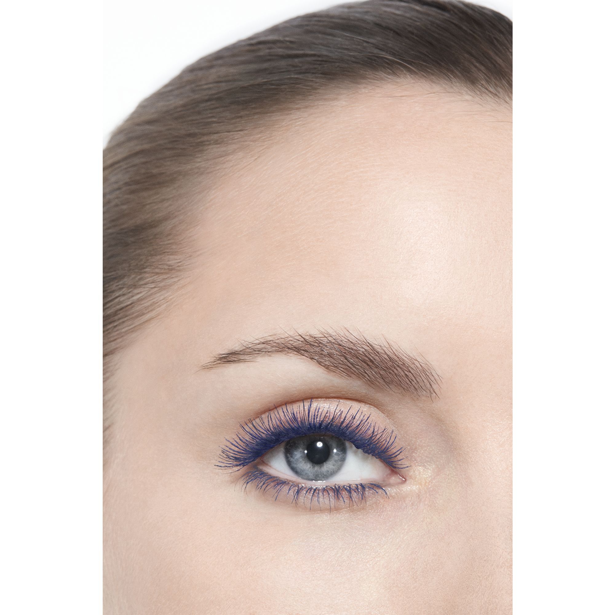 ALL-IN-ONE MASCARA: VOLUMEN, L&AElig;NGDE, BUE OG DEFINITION