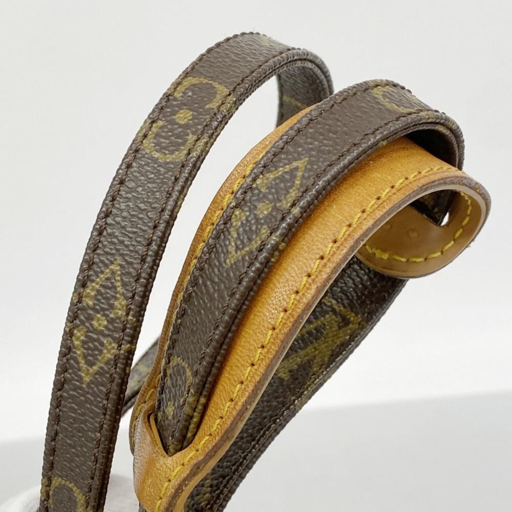 Louis Vuitton Shoulder Bags