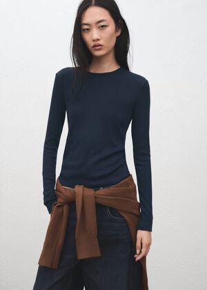 Ribbed long-sleeved t-shirt
