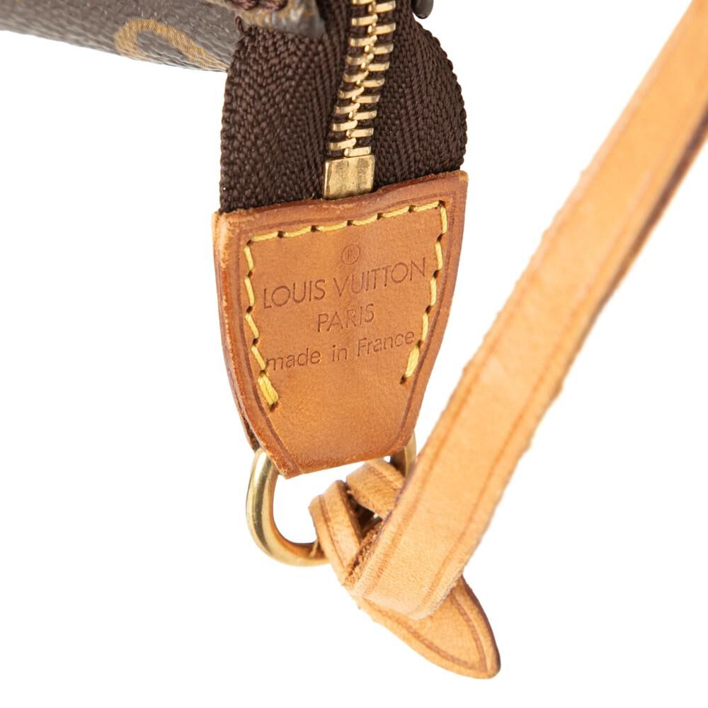 Louis Vuitton Pochette Accessoires