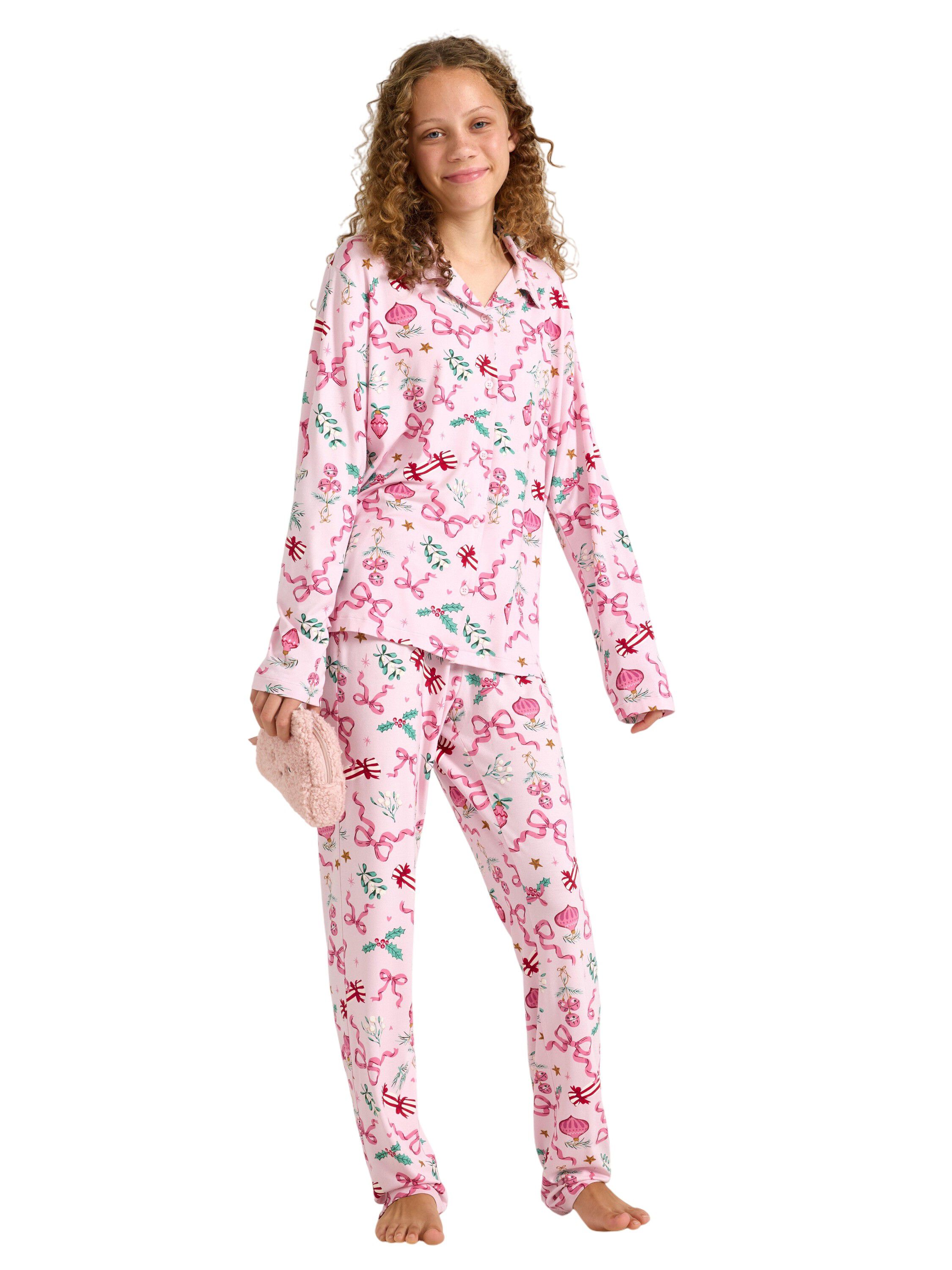 Pyjama set with a shirt and matchin