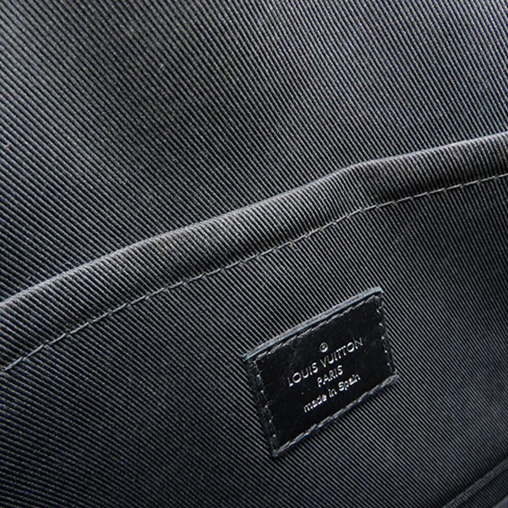 Louis Vuitton Messenger