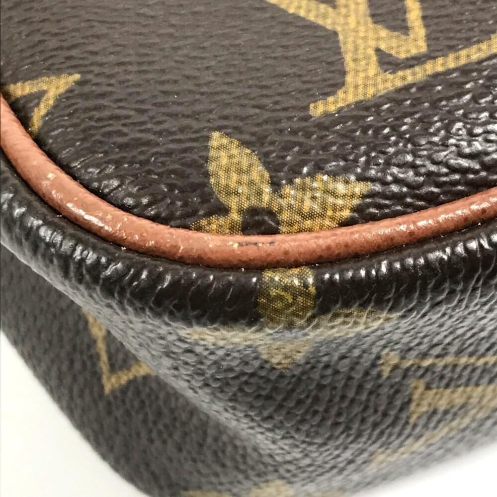 Louis Vuitton Shoulder Bags