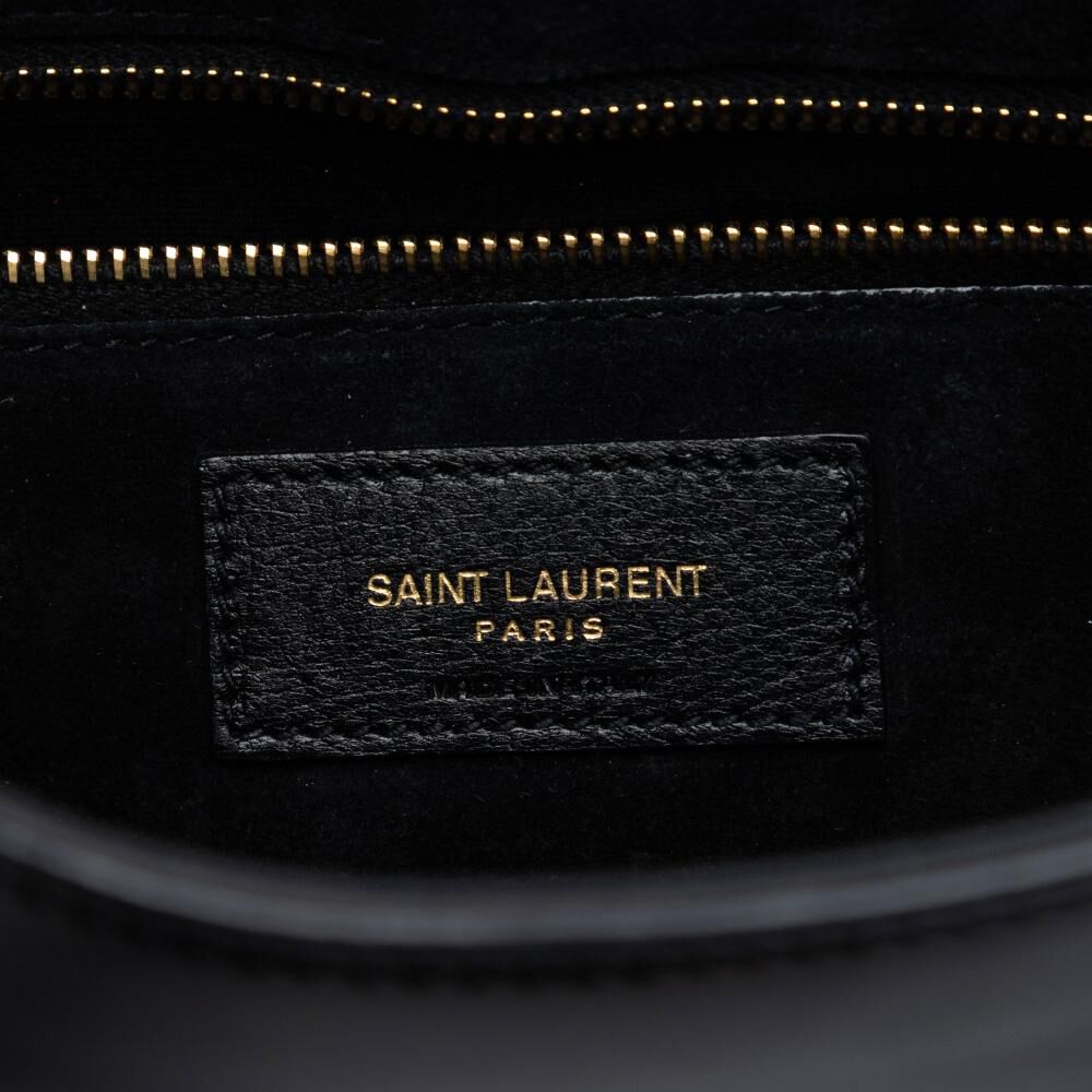 Yves Saint Laurent Shoulder Bag