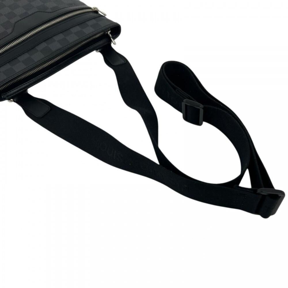 Louis Vuitton Shoulder Bags