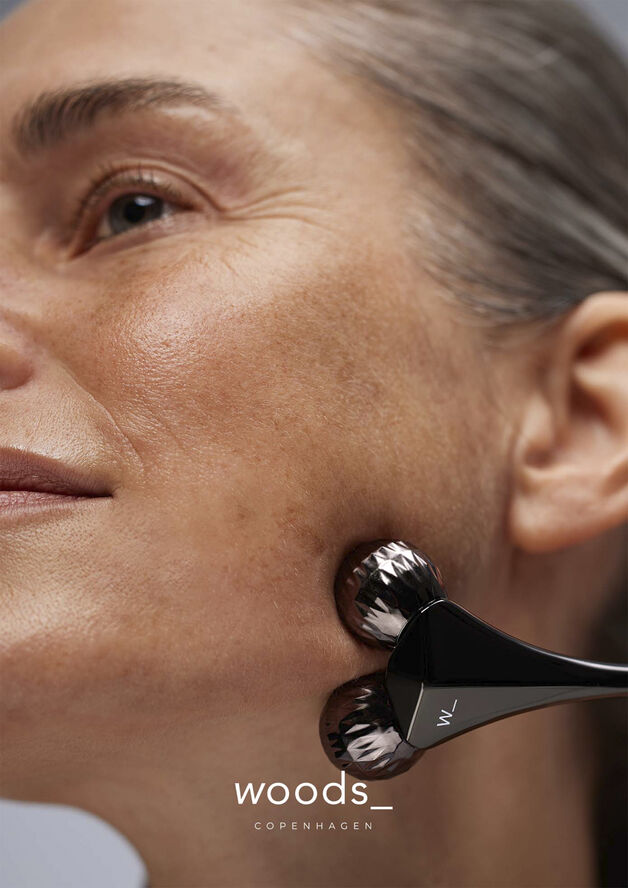 CONTOURING FACIAL ROLLER