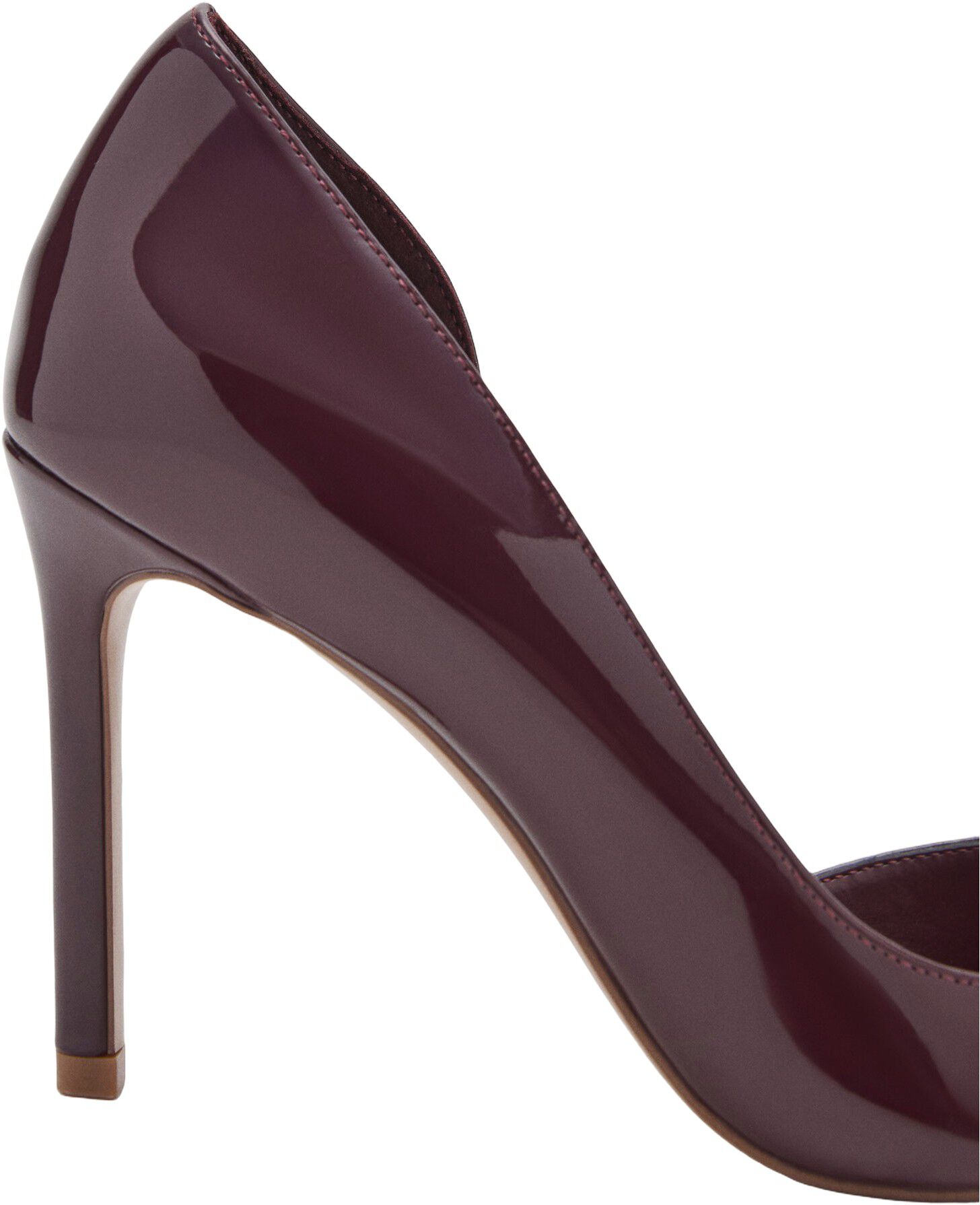 Asymmetrical patent leather court s