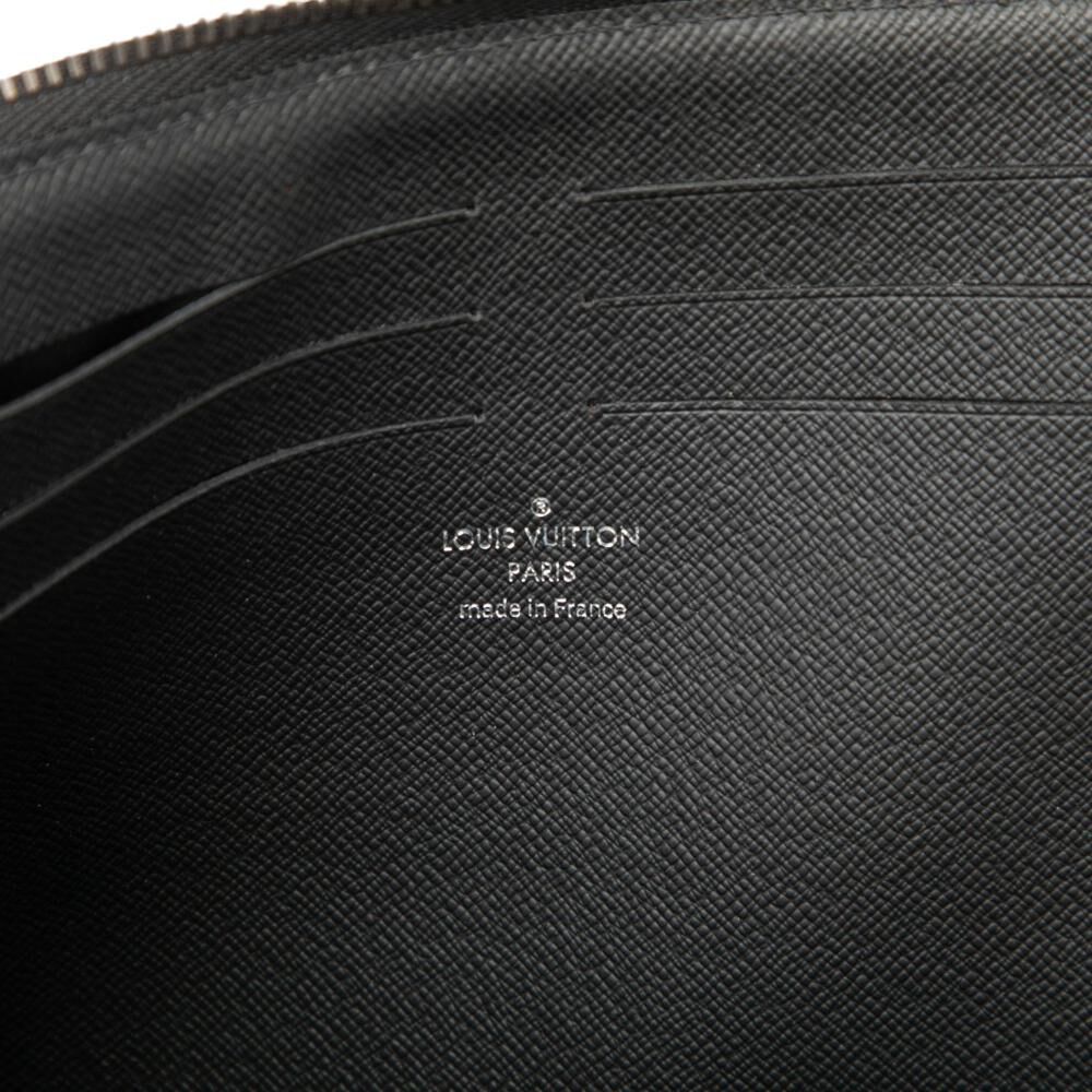 Louis Vuitton Clutch