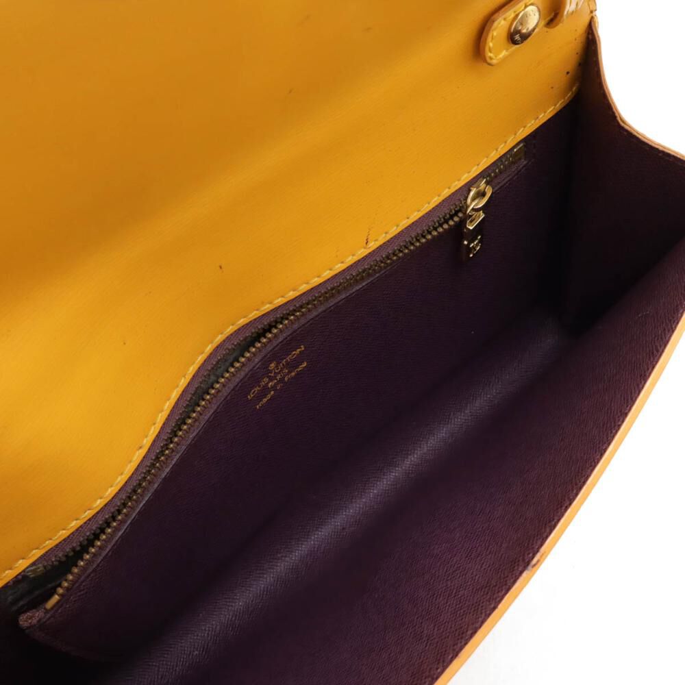 Louis Vuitton Shoulder Bags