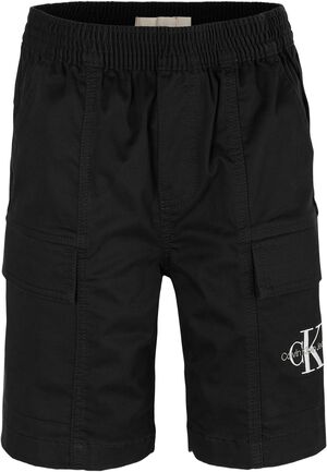 ESSENTIAL WOVEN SHORTS