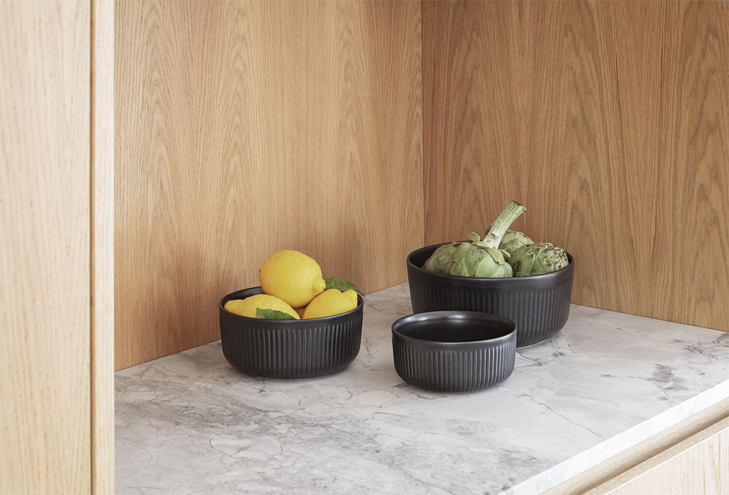 Legio Nova Sk&aring;l 1,0 l 16 cm Black