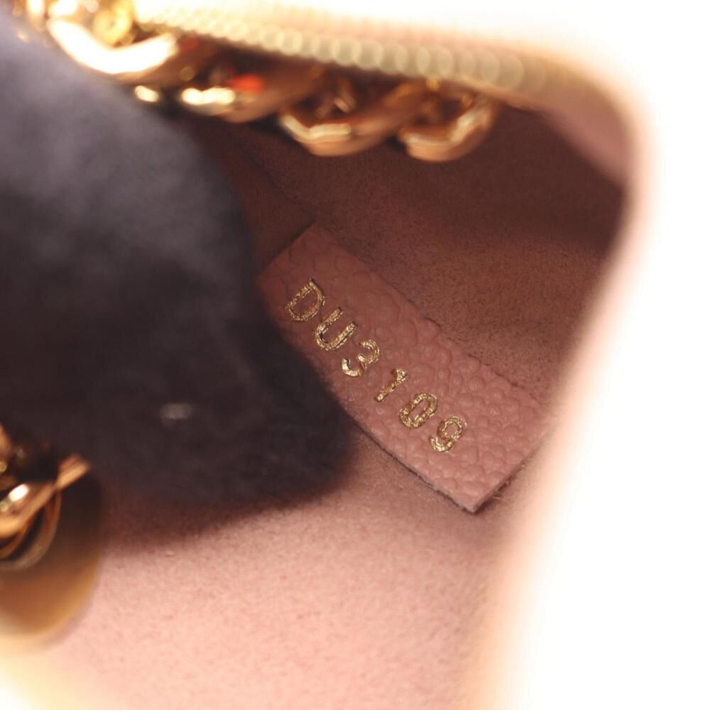 Louis Vuitton Shoulder Bags