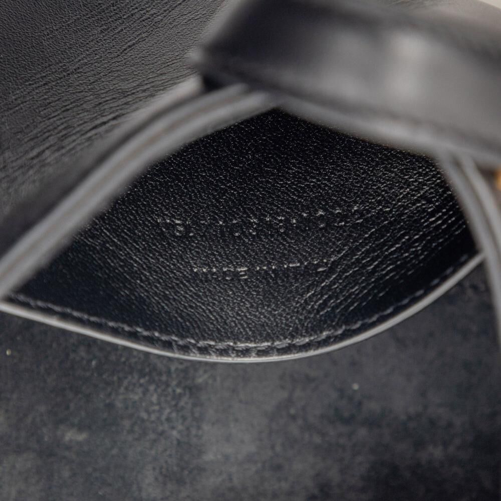 Yves Saint Laurent Shoulder Bag