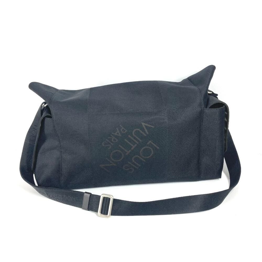 Louis Vuitton Messenger