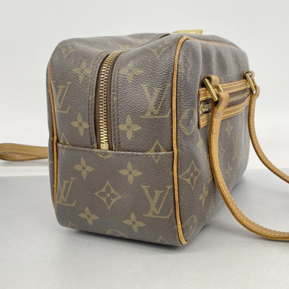 Louis Vuitton Shoulder Bags
