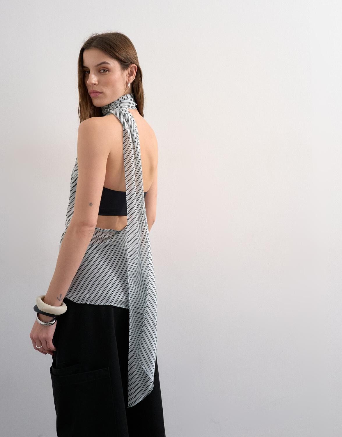 TSHANNY HALTER SCARF TOP WVN